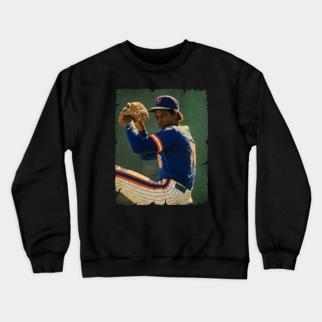 Dwight Gooden in New York Mets Crewneck Sweatshirt by anjaytenan